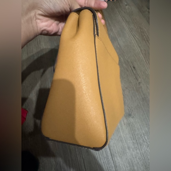 Tory Burch Camel Satchel Excellent like New! - Picture 5 of 9